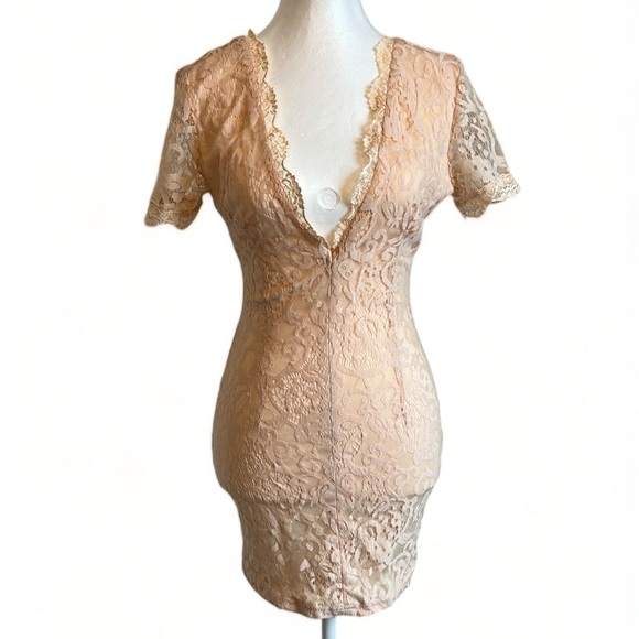 TOBI Women’s Peach Lace Lined Zip Deep V-Neck Mini Dress, Size S - Picture 1 of 7